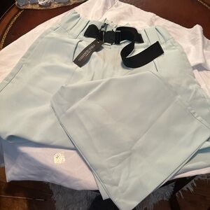 Laniers De Voir slacks! The fabricc is Devine!  They have big legs! Great design